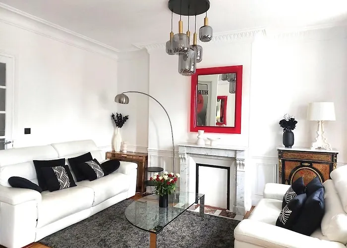 Le Gallery - Galerie D'art A *