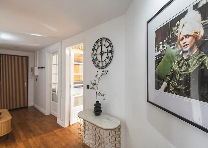 Le Gallery - Galerie D'art A Apartament *